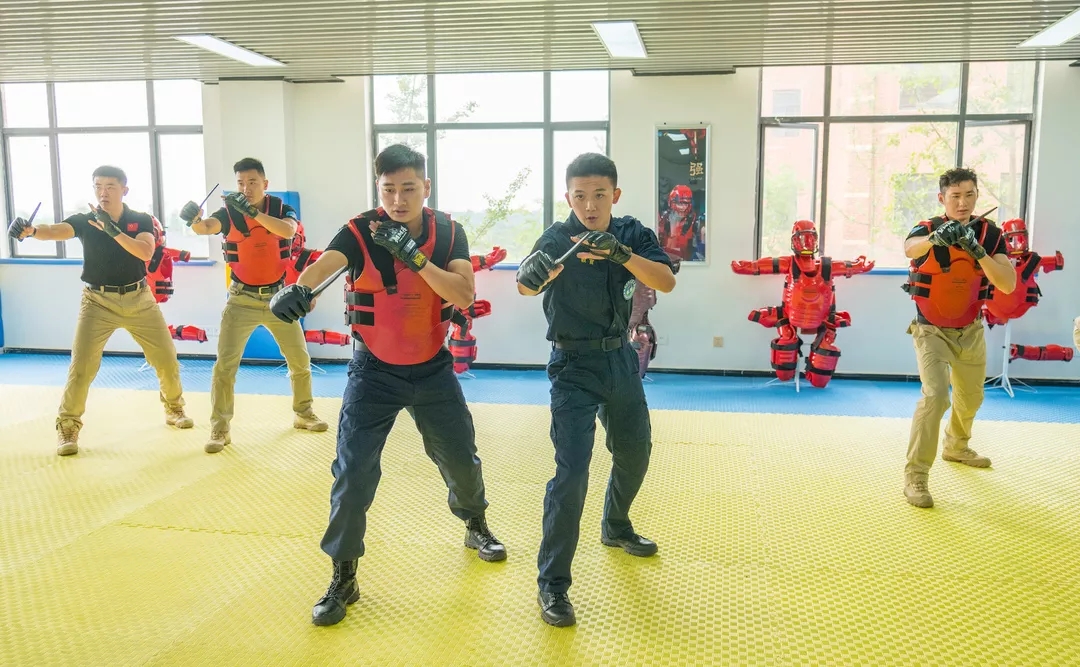 1561558158204185.jpg 640.webp (18).jpg