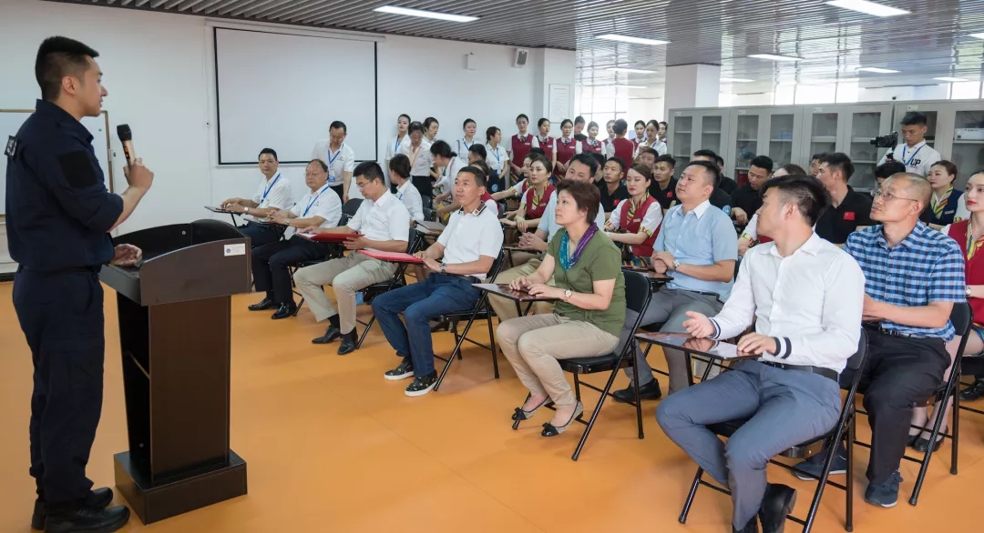 1561558188230693.jpg 640.webp (19).jpg