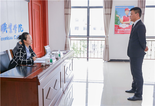 1572918886351784.jpg IMG_8423 - 副本.jpg