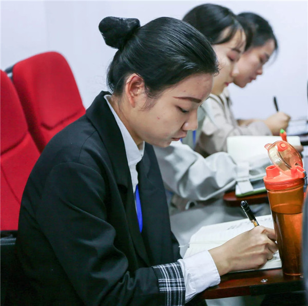 1573192042822982.jpg 640.webp (4).jpg