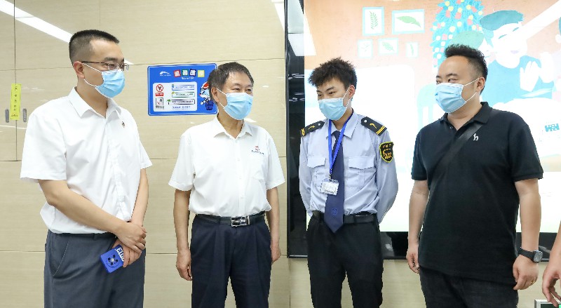 1651065381109322.jpg IMG_8415-7~1.jpg