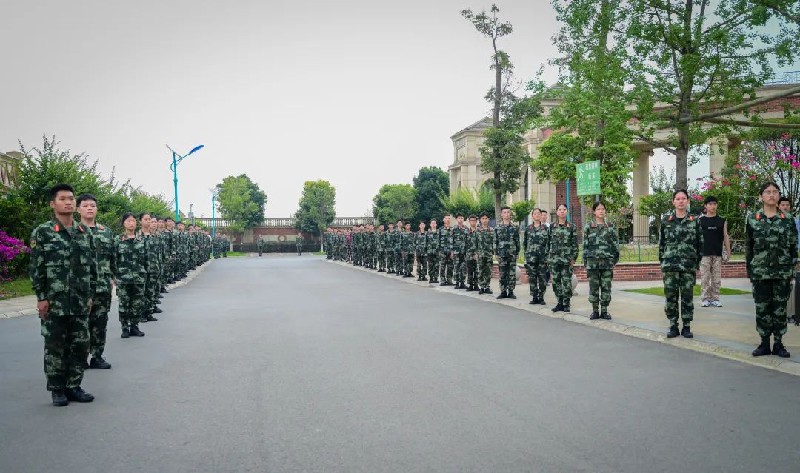 1687229537883055.jpg 820d4b2bf153d1a34272d7db6006f34.jpg