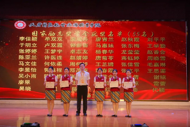 1689579282525547.jpg f7fec95fa8135552fe0fc2b612112e6.jpg