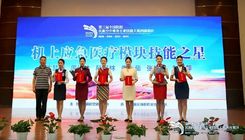 1689731342223550.jpg d7b75159d848f7c7d1c433540fb4cae.jpg