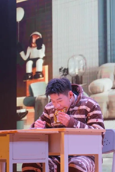 1704113516104399.jpg 12.jpg