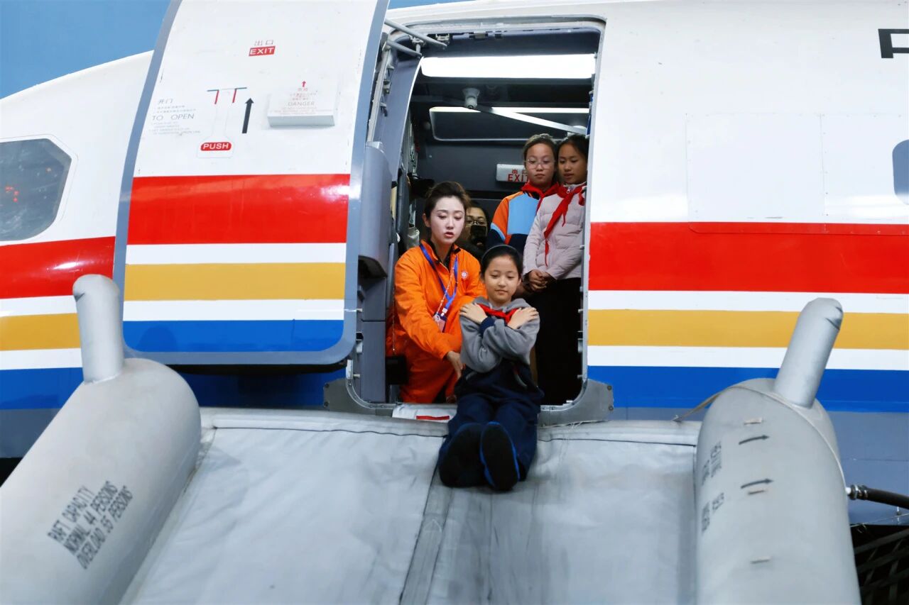 1765448914270626.jpg mmexport1765448256946.jpg