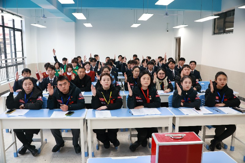 1766364933105823.jpg 653D63FC2240B5DCACAD3794BDEC2E5C~1.jpg