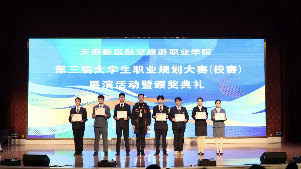 1766371806793376.jpg mmexport1766368896629.jpg